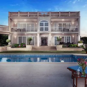 Luxury Carissa Appartement
